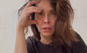 Samara Felippo faz desabafo impactante sobre abandono paterno e emociona seguidores