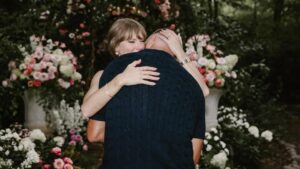 Taylor Swift e Travis Kelce já estariam casados, revela jornal americano!