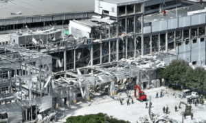 Terremoto Devastador no Japão Deixa 13 Mortos e Milhares em Abrigos