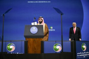 Trump Aposta Alto em Acordo Nuclear e Tenta Fazer Paz no Oriente Médio