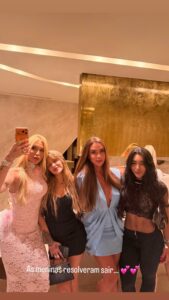Virginia Fonseca curte noitada de luxo na Itália com Nicole Bahls e Luísa Sonza