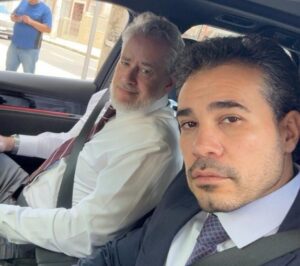 Ademir explode no julgamento e agride Pedro em cena de tensão máxima em ‘Quem Ama Cuida’!