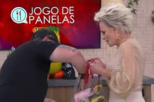 Ana Maria Braga dá bronca em convidado após ser chamada de senhora