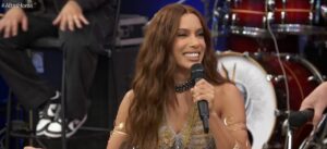 Anitta revela descoberta emocionante sobre irmão mais velho no Altas Horas