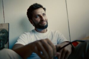 Bruno Gagliasso não conhecia Honestino Guimarães ao interpretar líder estudantil no cinema