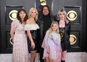 Dave Grohl volta ao Rock in Rio após polêmica de traição e filha fora do casamento