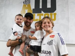 Davi Lucca Derrete Corações: Irmão Apaixonado Leva Mavie para o Balé!