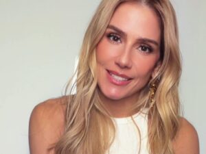 Deborah Secco faz reflexão sincera sobre amizade: ‘Prefiro sentar no chão com quem é de verdade’