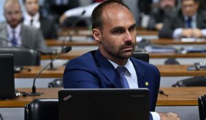 Apartamento de Eduardo Bolsonaro vai a leilão por falta de pagamento