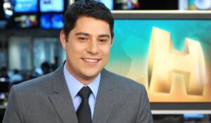 Evaristo Costa anuncia produção de conteúdo adulto e causa alvoroço na internet!