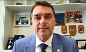 Flávio Bombarda com Plano de Governo: Luz Barata, Corte de Gastos e Escola sem Doutrinação!