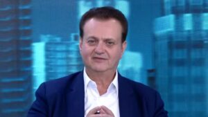 Kassab solta a real sobre Flávio Bolsonaro: ‘Certidão de nascimento’