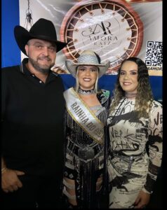 Rainha de Rodeio Choca ao Revelar Trisal Inusitado!