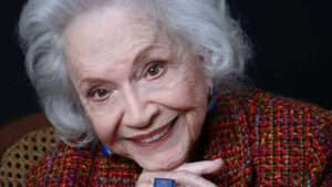 Nathalia Timberg faz 97 anos e segue na ativa; veja como a lenda está hoje