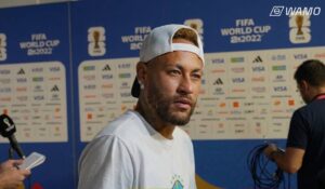 Neymar lidera conversa com torcida organizada e teme queda do Santos