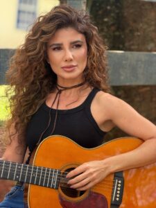 Paula Fernandes volta a Barretos após 10 anos e estreia turnê sensacional!