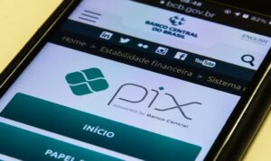 PIX Sai do Ar e Deixa Grana Travada no Domingo