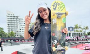Rayssa Leal Torce o Pé mas Não Desiste: Skateista Segue Firme para Campeonato