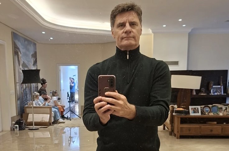 Renato Scarpin se surpreende com repercussão após desabafo sobre peça com poucos espectadores