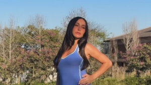 Sabrina Sato exibe barriguinha de grávida e emociona ao som de Beth Carvalho