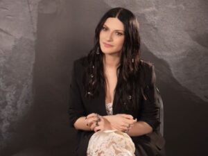 Laura Pausini Escolhe Sandy para Novo Dueto Musical Emocionante