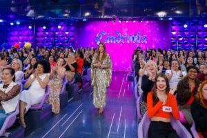 Cinderela volta ao SBT em edição especial do Programa Silvio Santos pelos 45 anos da emissora