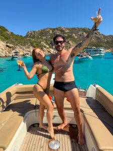 Viih Tube abre álbum de fotos da lua de mel com Eliezer na Itália