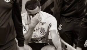Zakaria Labyad Chora Após Grave Lesão: ‘Minha Temporada Acabou’, Desabafa no Corinthians