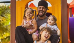 Zé Felipe abre o jogo sobre saudade dos filhos: ‘Já tô acostumado’