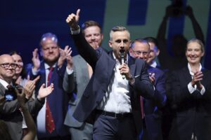 AfD avança em eleições regionais alemãs e abala governo, mas chanceler se recusa a sair