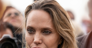 Angelina Jolie vende mansão de R$ 154 milhões e revela vida nômade aos 51 anos