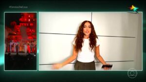 Anitta faz react hilário de apresentação e brinca: ‘Vou ser cancelada’
