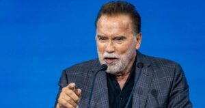 Arnold Schwarzenegger revela segredo para força mental aos 79 anos