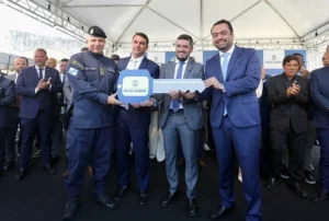 Planilha de bicheiro aponta pagamento de R$ 10 milhões para aliados da família Bolsonaro