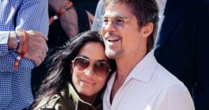 Brad Pitt brinca que ‘perdeu’ namorada no casamento de Taylor Swift e Travis Kelce