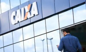 Funcionários da Caixa Econômica rejeitam acordo e mantêm greve