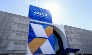 Bancários da Caixa Rejeitam Acordo e Deixam Greve em Aberto: Bora Pressionar!