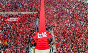 Como brasileiros acompanham eleições? Professor revela mudança radical na comunicação política