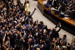 Datafolha aponta 37% de reprovação do Congresso a uma semana das eleições
