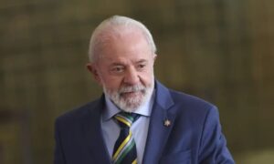 Datafolha aponta empate técnico entre Lula e Flávio nos dois turnos