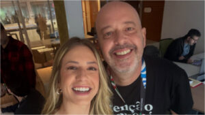 Duda Dalponte vibra com volta de Alex Escobar ao trabalho