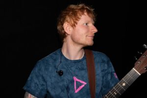 Ed Sheeran cancela 2 shows em meio a polêmica com Macklemore