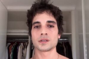 Fiuk está afundado em dívidas