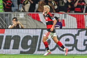Flamengo chega a 66% de chance de título após assumir liderança do Brasileiro