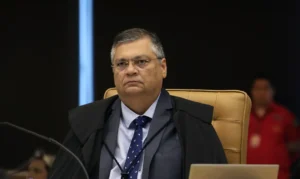 Flávio Dino Manda Apurar Encontro Secreto de Mendonça com Banqueiro Preso