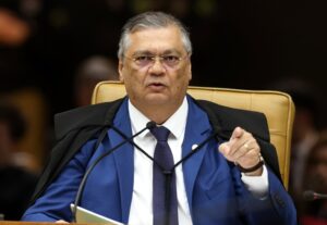 Flávio Dino manda PF investigar ataques a imagens religiosas em vários estados