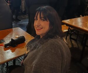 Gillian Gilbert, lenda do New Order, revela diagnóstico de câncer