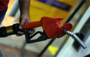 Governo regulamenta subsídio ao diesel com R$ 1 por litro para produtores e importadores