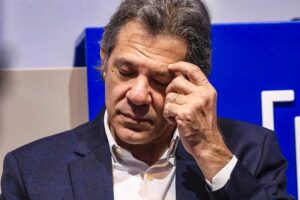 Motorista de Haddad Não Responde Questionamento da PM em Inquérito