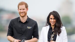 Harry e Meghan tiram filhos da escola após apenas 2 dias por problemas de segurança